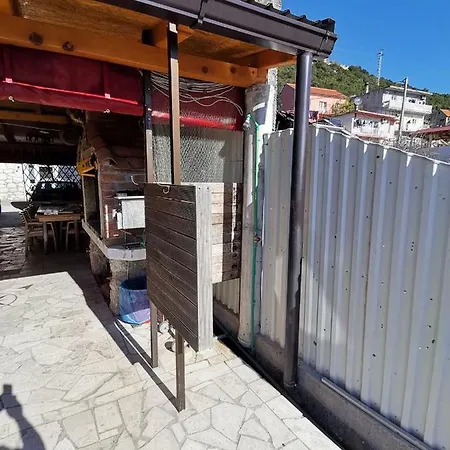 Sidro Apartment